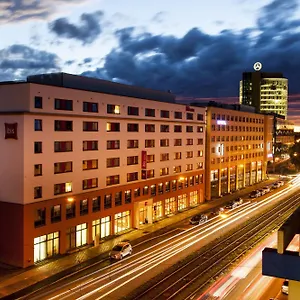 Ibis Arnulfpark Otel